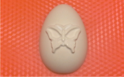 Яйцо с бабочкой